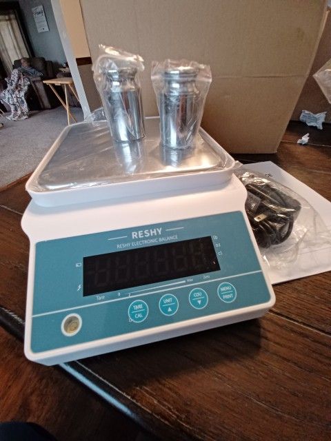 Reshy Electronic Balance Scale
