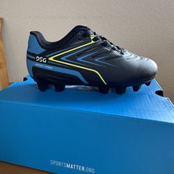 DSG Kids' Speed Viper Soccer Cleats