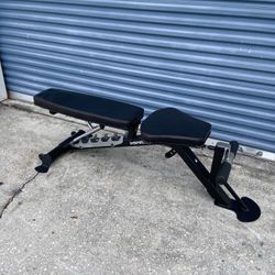 Adjustable Weight Bench