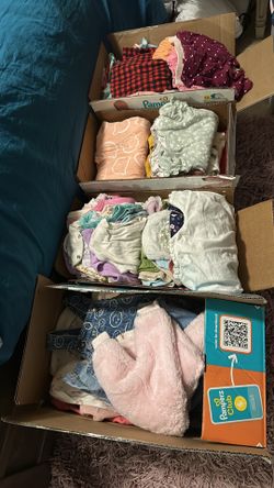 Tons of Baby girls clothes NB-6/9m