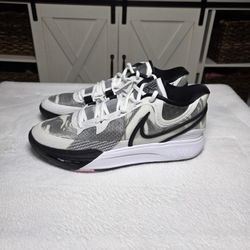 Nike Kyrie 8 White Black