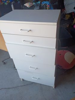 Free dresser