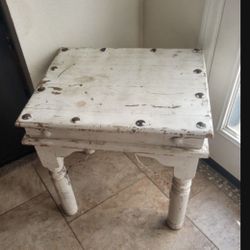 Beautiful Shabby Chic Rustic End Table 