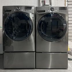 LG Washer and Dryer Set with Pedestals 