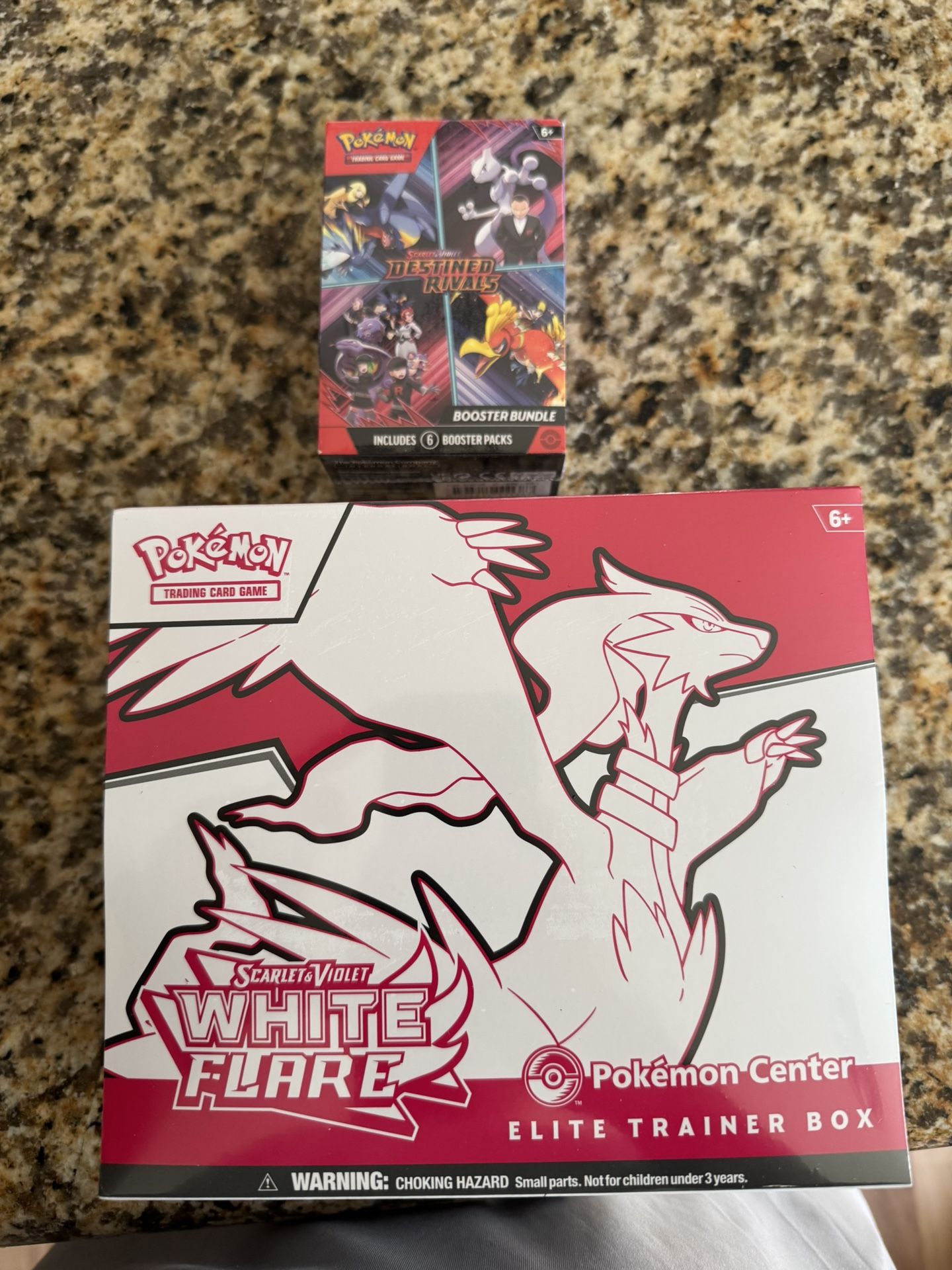 White Flare ETB - Pokemon Center Exclusive_ Blooming Waters_prismatic_151_black Bolt, Destined Rivals