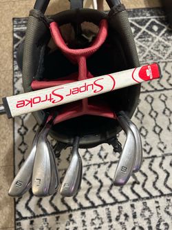 Nike golf clubs 6-P wedge with Nike bag