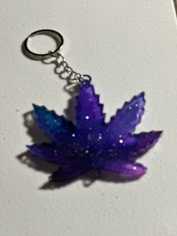 Leaf 🍃 Keychain