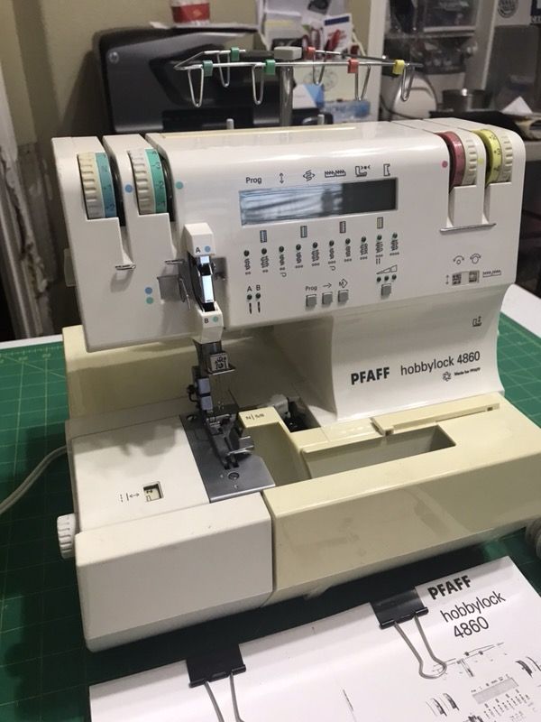 Hobbylock Pfaff 4860 Serger