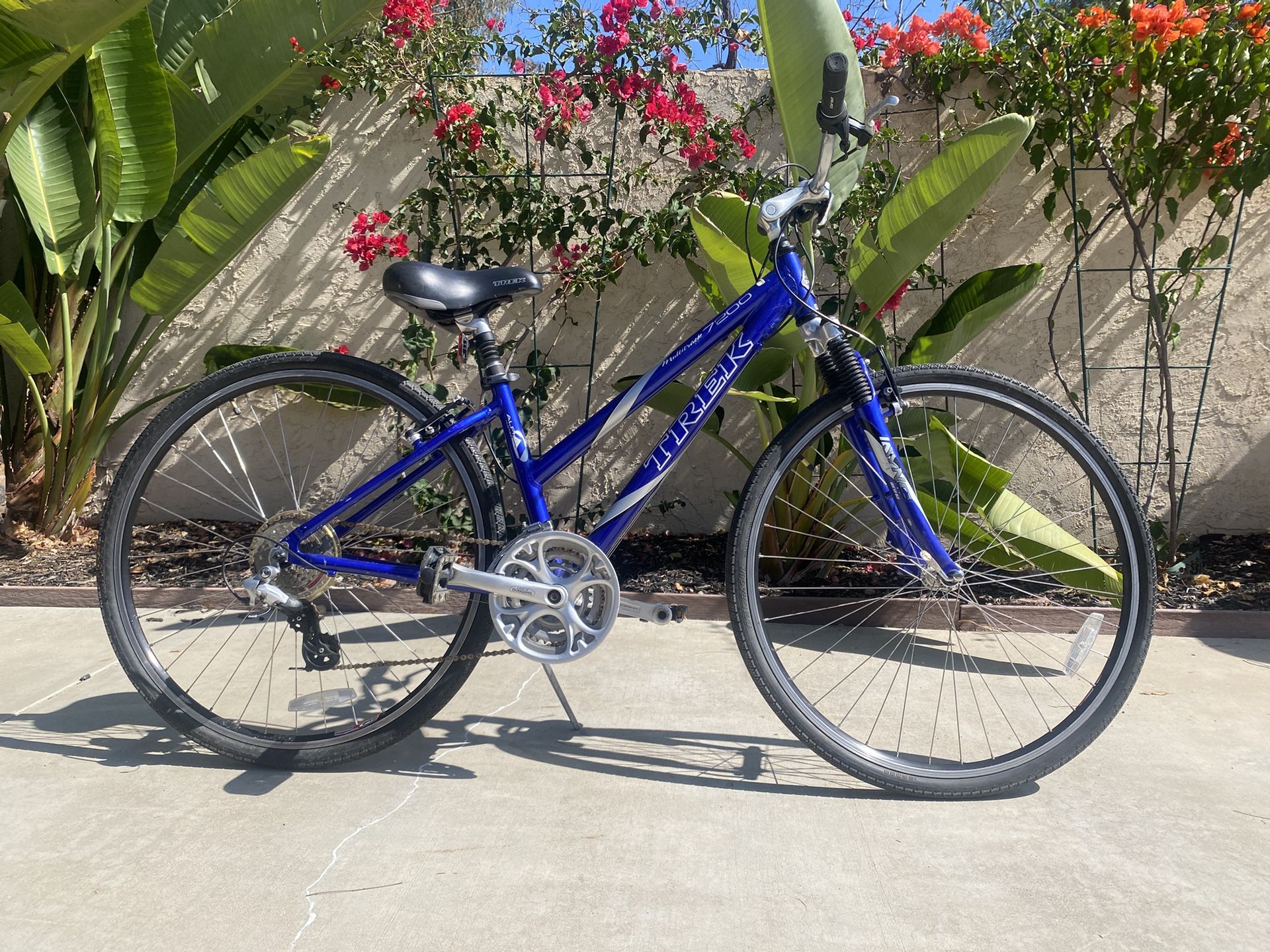 Trek Multitrack 7200 Bike