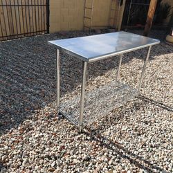 Stainless steel table no rust