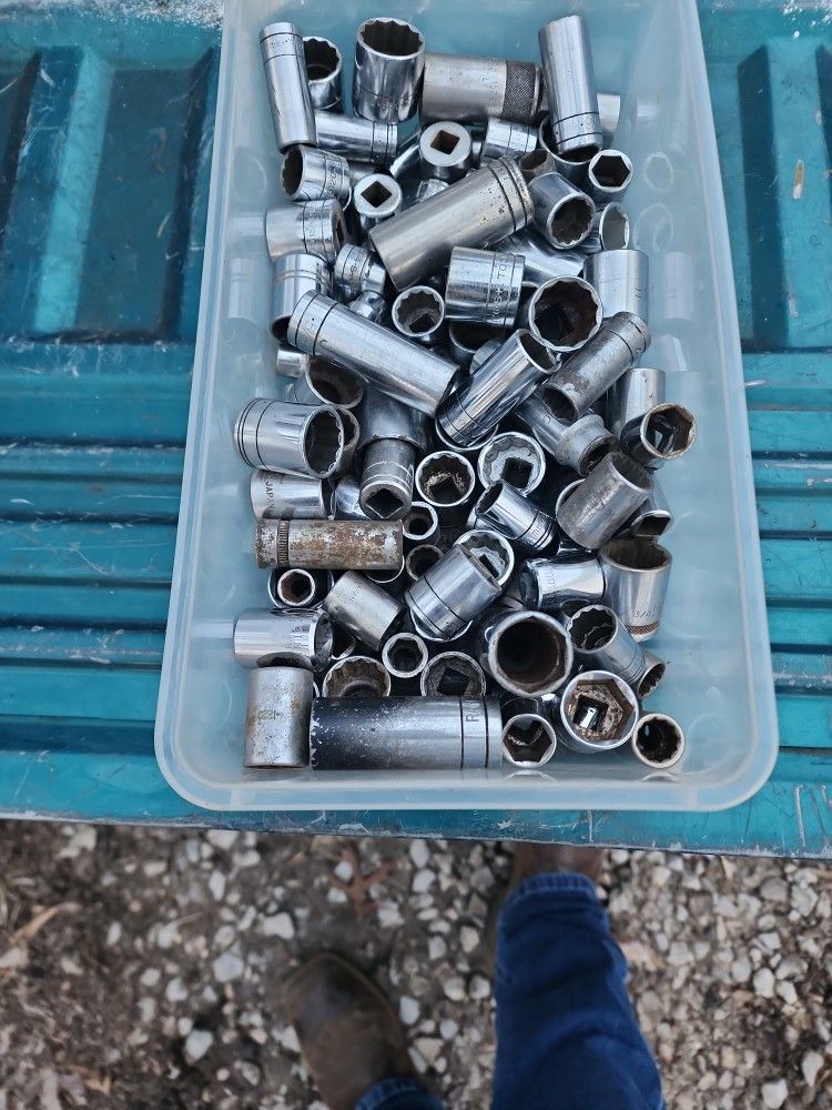 Old Random USA Sockets for Sale in Farmersburg, IN - OfferUp