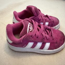 Adidas Size 8t 