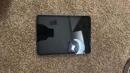 256GB Ipad 10th Gen + Accessories