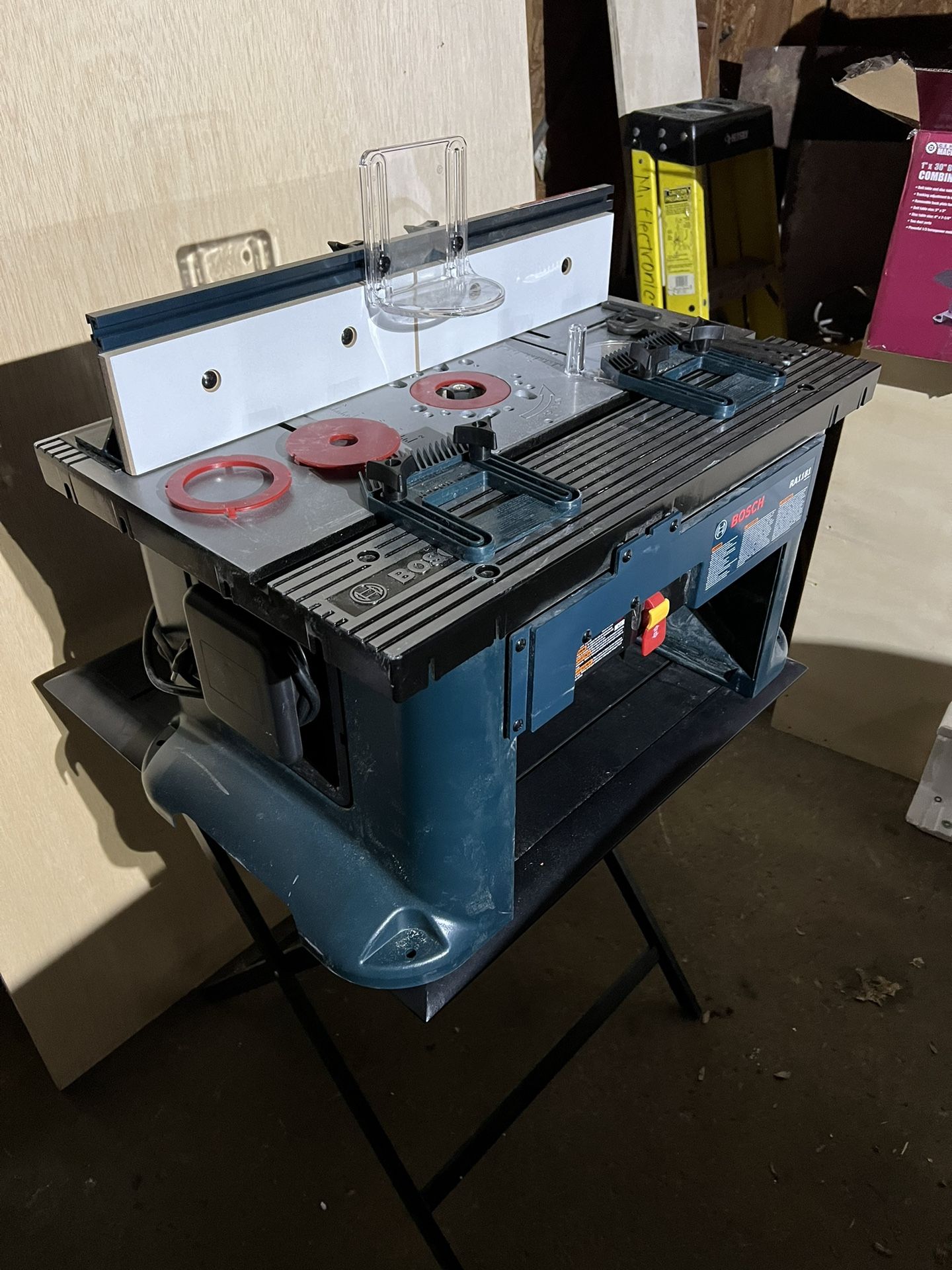 Bosch Router and Router Table