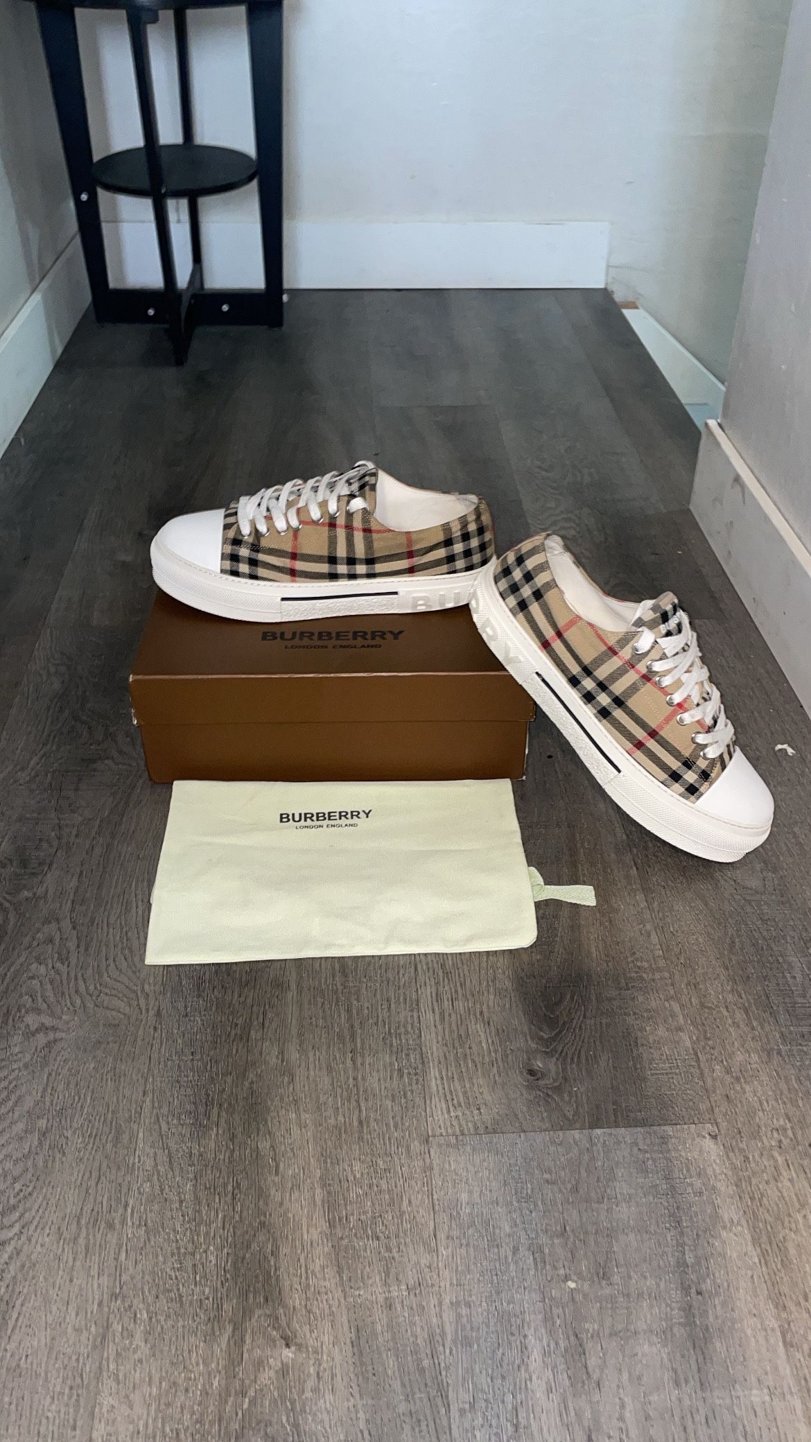 Burberry Shoes