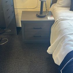 Dorian Nightstand