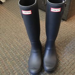 Women’s Navy Blue Hunter Women’s Rain boots Size 9