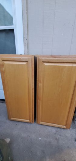 KITCHEN CABINETS/STORAGE.