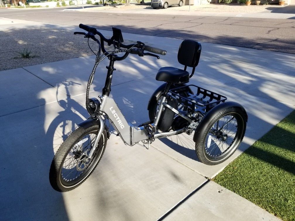 Lectric e-trike - Like New - 17 miles on it - Foldable