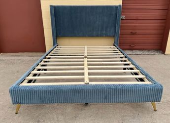 Full bed frame
