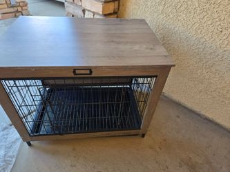 Pet kennel with pullout tray 32in