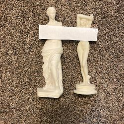 2 Art Statues