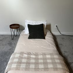 Sleepy’s Rest Twin Mattress W/bedding, Nightstand and Threshold Plant 