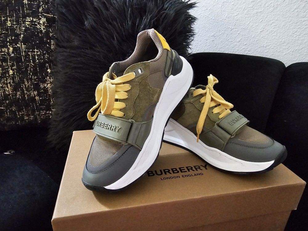 Burberry Ramsey Sneakers