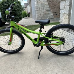 Specialized Riprock 20 Inch Kids Bike