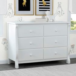 Used white 6-drawer Delta dresser