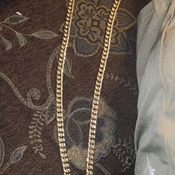 Gold posted chain 18k