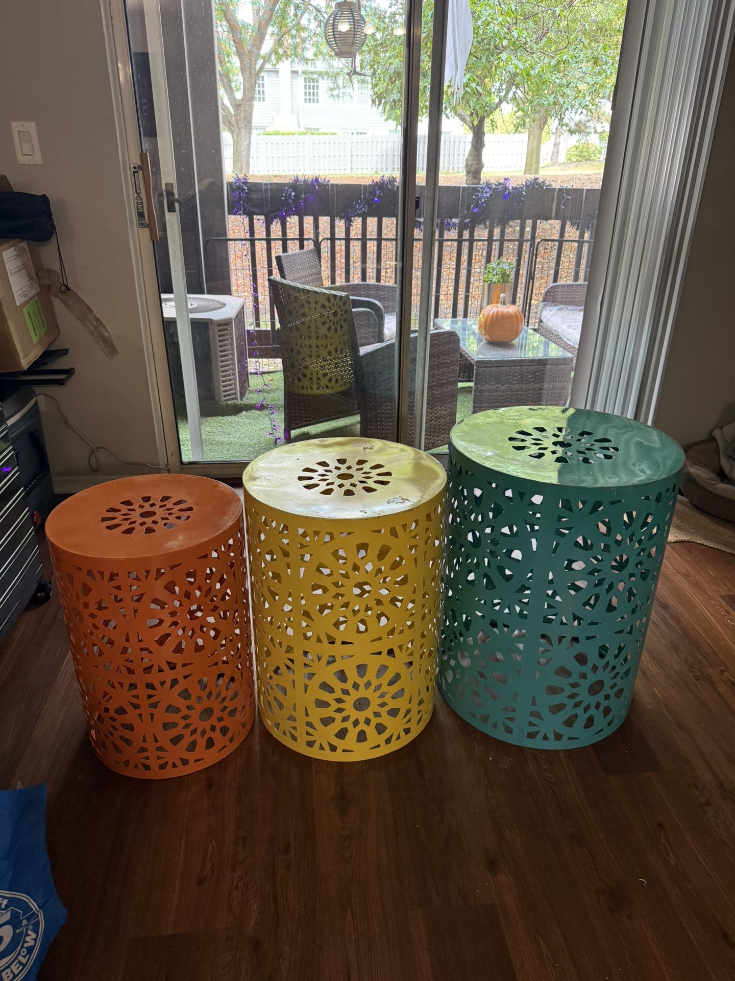 Be 3 cylinders to decorate