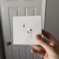 Brand New AirPods Gen 3 *SEND OFFERS*