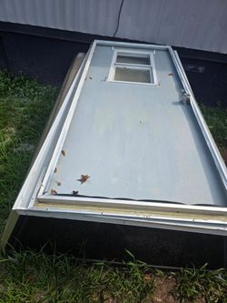 Manufacture/mobile home door