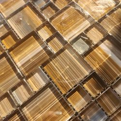 Glass Backsplash Tiles 