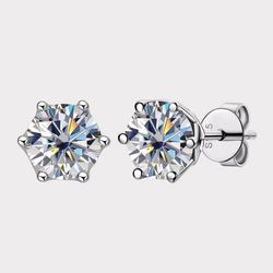 Moissanite Stud Earrings 0.5 CT