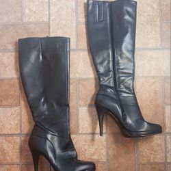 LIKE NEW/NINE WEST KNEE HIGH SIZE 7.5