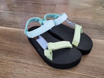GIRLS PLATFORM TEVA SANDALS SIZE 1