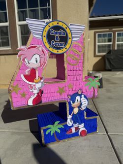 Sonic And Amy Number Four Pinata 