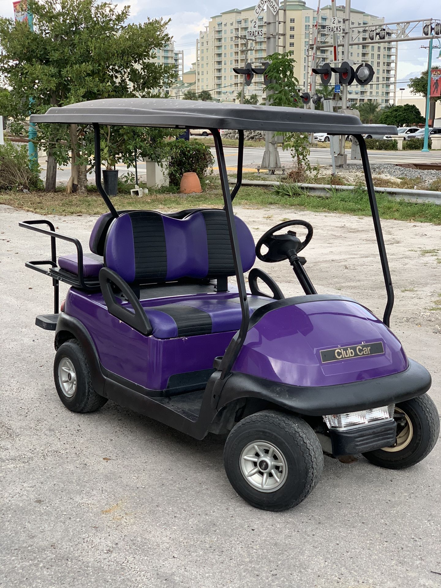Golf cart BRAND NEW BATTERIES 48V