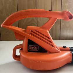 BLACK + DECKER LEAF BLOWER