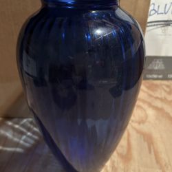 Vintage Anchor Hocking Dark Cobalt Blue Ribbed 12 1/2" Vase.  Beautiful.