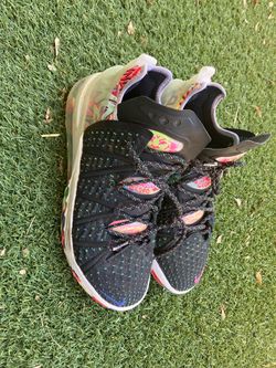 LeBron 18  size 9.5 man  good  condition 30$