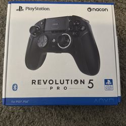 Revolution 5 Pro (PS5 controller)