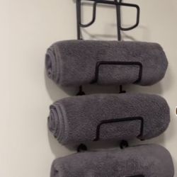 Hanging Towel Rack 