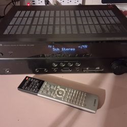 Yamaha Home Receiver In New Condition Works Perfect With Remote $80