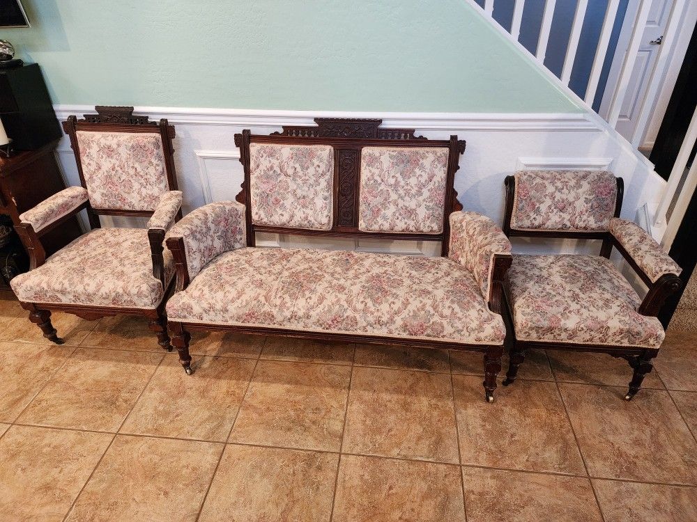 Antique Victorian Furniture Set Including Settee, Chais Chair, And Chair 