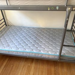 Bunk Bed With Mattresses