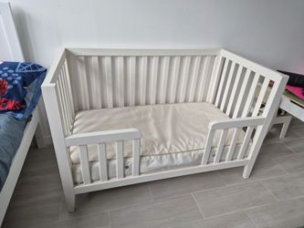 POTTERY BARN KIDS KENDALL CONVERTIBLE CRIB