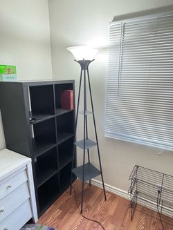 Floor lamp